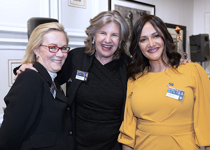 Roby de Villiers, Michelle Constant, Cicelia van Rooi